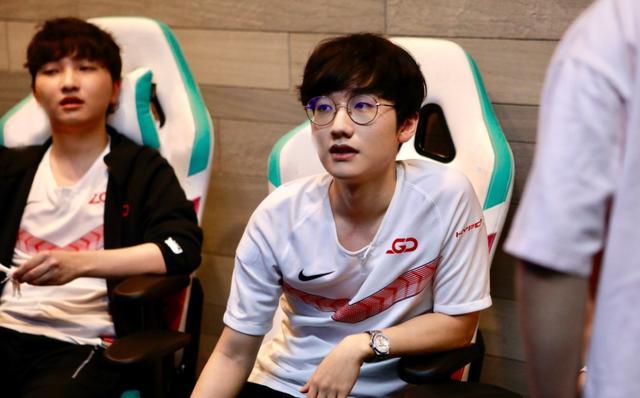 蜡像亦是如 蜡像亦是如